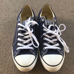 Men’s navy converse size 11